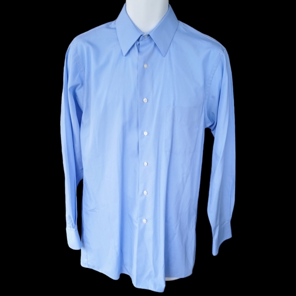 Van Heusen Men's Medium Size 15 33/34 L/Sleeve Lt. Blue Button Down Dress Shirt - Picture 2 of 8